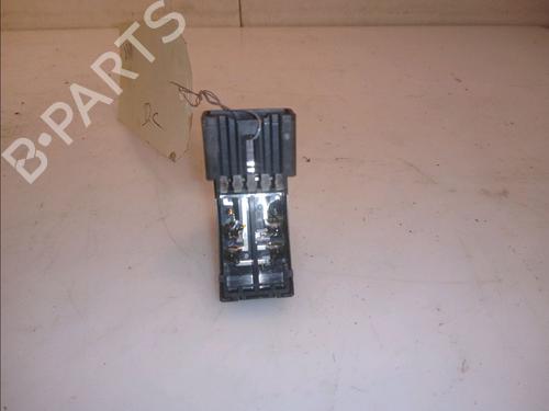 Used Switch Switch SUZUKI GRAND VITARA II (JT, TE, TD) 1.6 All-wheel Drive (JB416) (106 hp) 23175510 23175510