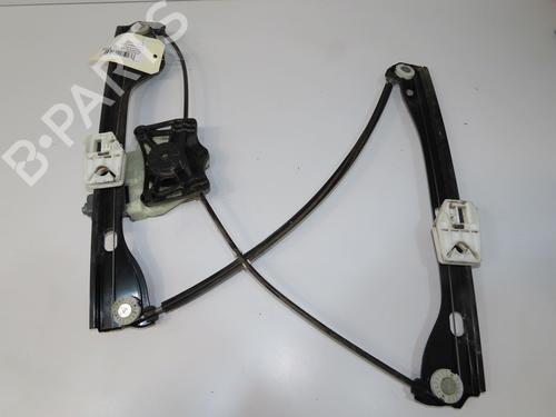 Used Front right window mechanism Front right window mechanism SKODA FABIA III (NJ3) 1.0 (60 hp) 36758188 36758188