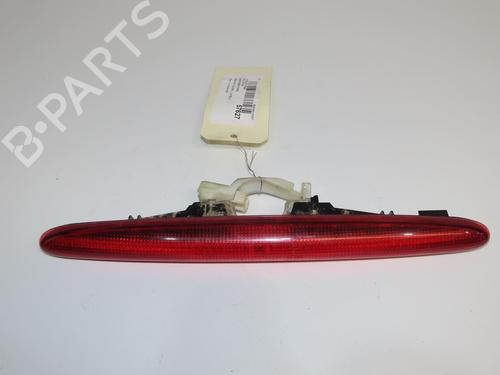 Troisième feu stop Troisième feu stop VW GOLF IV (1J1) 1.9 TDI (110 hp) 33561906 33561906