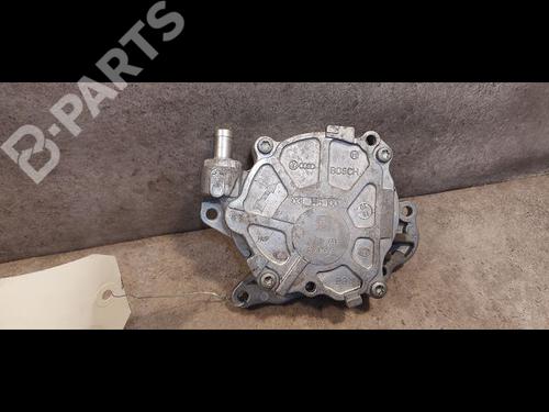 Used Vacuum pump SKODA OCTAVIA II Combi (1Z5) 1.6 TDI (105 hp) 9613551