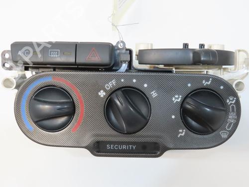 Used Climate control Climate control TOYOTA YARIS (_P1_) 1.0 (SCP10_, SCP10R) (65 hp) 36310458 36310458
