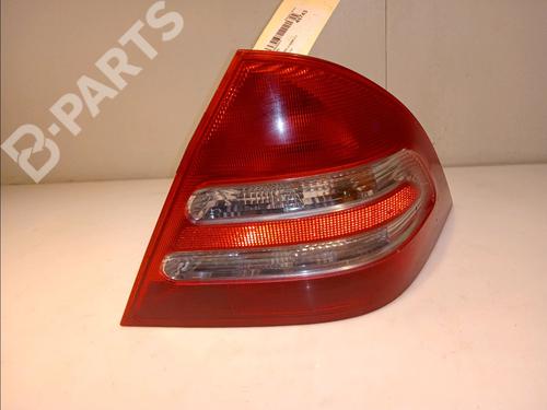 Used Right taillight Right taillight MERCEDES-BENZ C-CLASS (W203) C 200 Kompressor (203.045) (163 hp) 11104251 11104251