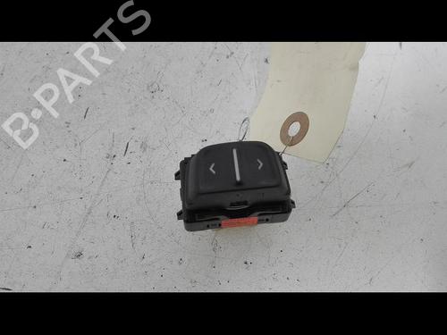 Used Left front window switch Left front window switch DACIA SANDERO II TCe 90 (B8M1, B8MA, B8AC) (90 hp) 9604479 9604479