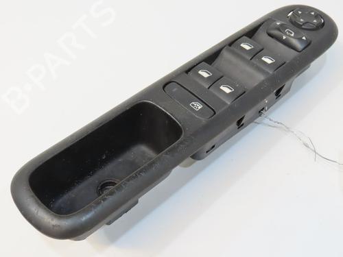 Used Left front window switch Left front window switch PEUGEOT 5008 (0U_, 0E_) 1.6 BlueHDi 120 (120 hp) 36495253 36495253