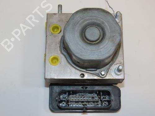 Used ABS pump RENAULT TWINGO III (BCM_, BCA_) 0.9 TCe 90 (BCM9, BCM2) (90 hp) 28829931