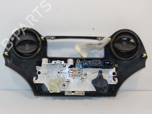 Airco bedieningspaneel TOYOTA YARIS (_P1_) 1.3 (NCP10, SCP12_) | BP28967885I5 