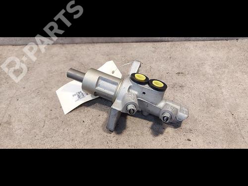 Used Brake master cylinder BMW 1 (E87) 118 d (143 hp) 9614845