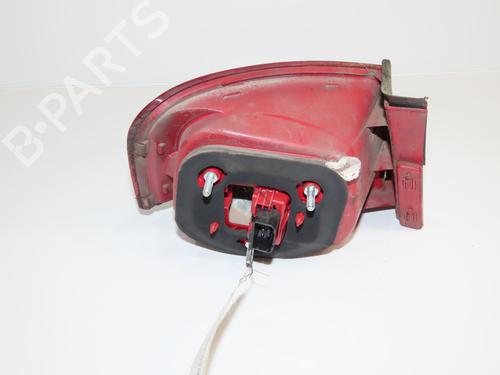 Right taillight VW PASSAT B6 (3C2) 2.0 TDI 16V | BP32511537C35