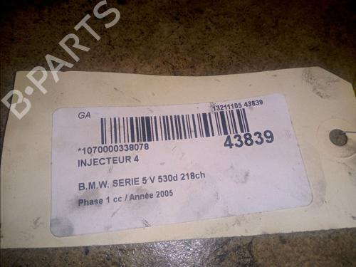 Used Injector BMW 5 (E60) 530 d (218 hp) 9824403