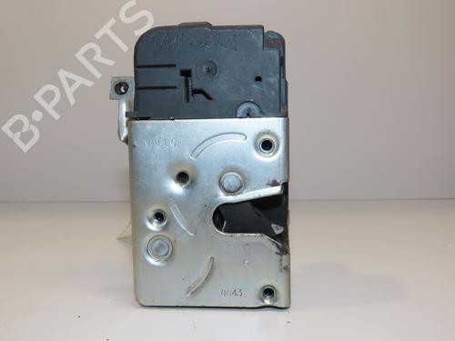 Używane Zamek drzwi przednich lewych PEUGEOT 206 Hatchback (2A/C) 1.4 i (75 hp) 28968842
