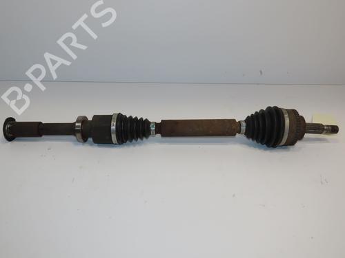 Arbre de transmission avant droit RENAULT SCÉNIC I MPV (JA0/1_, FA0_) 1.9 dCi (JA05, JA1F) (102 hp) 28967353