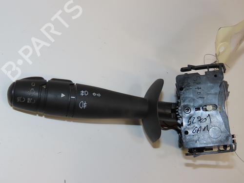 Used Steering column stalk RENAULT LAGUNA II (BG0/1_) 2.2 dCi (BG0F) (150 hp) 28830298