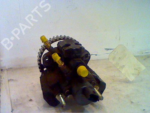 Used Injection pump RENAULT LAGUNA II (BG0/1_) [2001-2007]  23171688