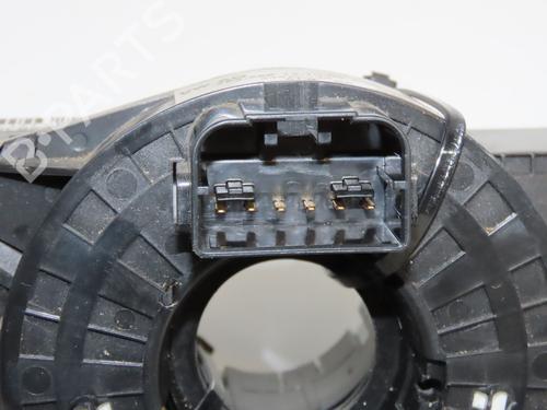 Used Steering column stalk Steering column stalk VW POLO IV (9N_, 9A_) 1.4 TDI (70 hp) 31120441 31120441
