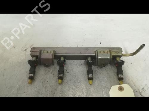 Used Injection rail Injection rail NISSAN MICRA III (K12) 1.2 16V (65 hp) 23171695 23171695