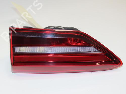 left-tailgate-light-vw-polo-vi-aw1-bz1-ae1-2017-28832623 main image