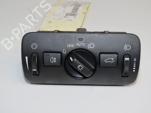 Used Headlight switch Headlight switch VOLVO V40 Cross Country (526) D2 (114 hp) 32511435 32511435