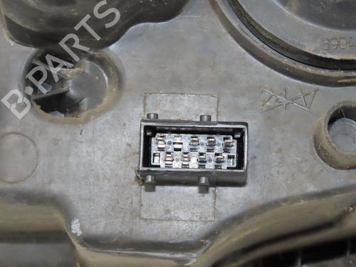 Used Right headlight Right headlight PEUGEOT 1007 (KM_) 1.4 (75 hp) 33249709 33249709