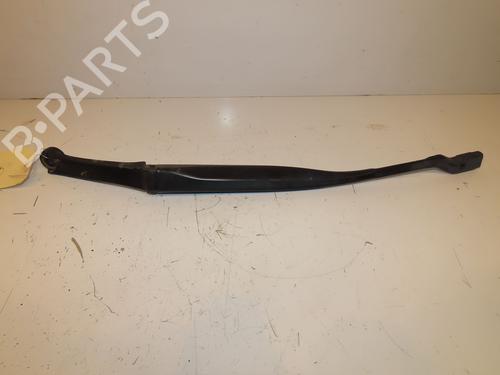 Used Front windshield wiper arm Front windshield wiper arm MASERATI LEVANTE SUV (M161) 3.0 D Q4 (275 hp) 36495954 36495954