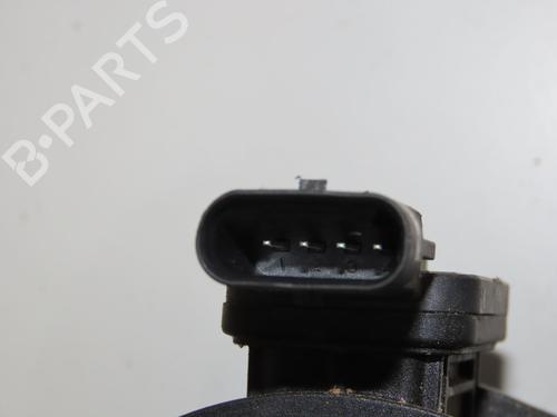 Used Mass air flow sensor Mass air flow sensor MERCEDES-BENZ SPRINTER 3,5-t Van (B907, B910) 316 CDI RWD (907.631, 907.633, 907.635, 907.637) (163 hp) 32486087 32486087