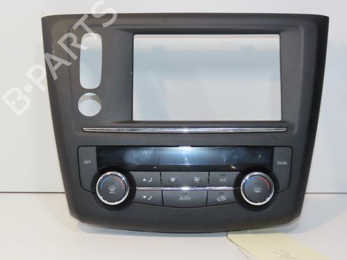Used Climate control RENAULT KADJAR (HA_, HL_) 1.2 TCe 130 (HLMR) (130 hp) 28967915