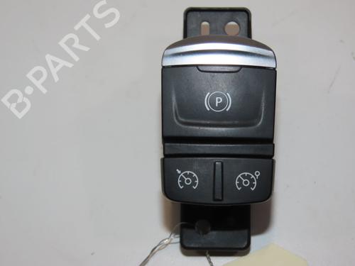Used Hand brake RENAULT KADJAR (HA_, HL_) 1.2 TCe 130 (HLMR) (130 hp) 28967942