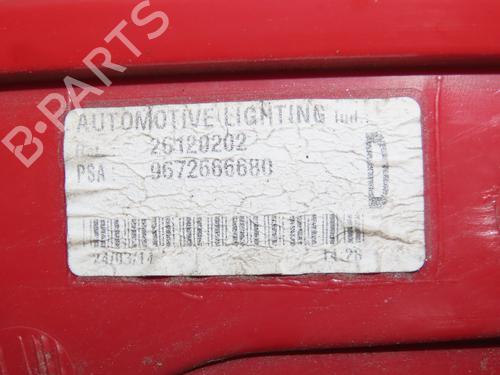 Right taillight PEUGEOT 5008 (0U_, 0E_) 1.6 HDi | BP30867411C35