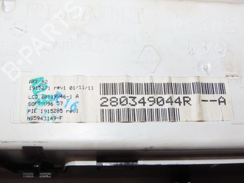 Used Radio RENAULT MEGANE III Hatchback (BZ0/1_, B3_) 1.6 16V Hi-Flex (BZ03) (110 hp) 28968075