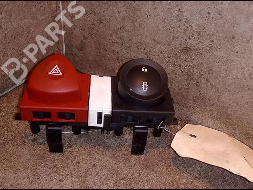 Used Warning switch RENAULT MEGANE II (BM0/1_, CM0/1_) 1.6 16V (BM0C, CM0C) (113 hp) 9619177