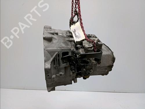 manual-gearbox-peugeot-2008-i-cu_-16-bluehdi-120-1610436480-2013-11099752 main image