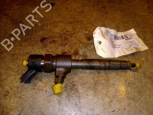 Used Injector Injector FIAT STILO (192_) 1.9 JTD (192_XF1A) (80 hp) 9821584 9821584