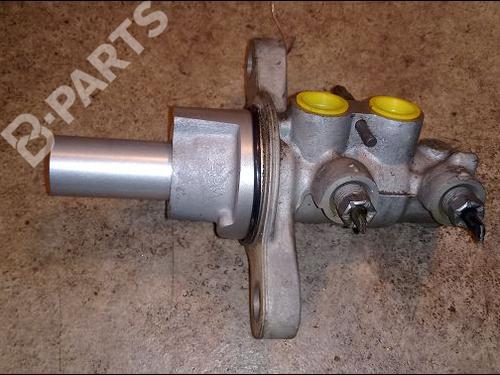 Used Brake master cylinder RENAULT KANGOO / GRAND KANGOO II (KW0/1_) 1.5 dCi 75 (KW07, KW10, KW04) (75 hp) 9619378
