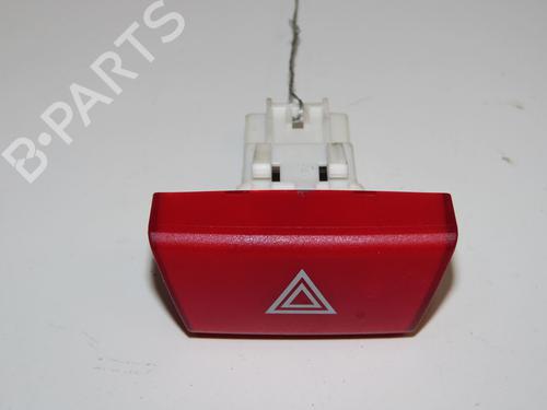 Pulsante luci di emergenza PEUGEOT 107 (PM_, PN_) 1.0 (68 hp) 32377338