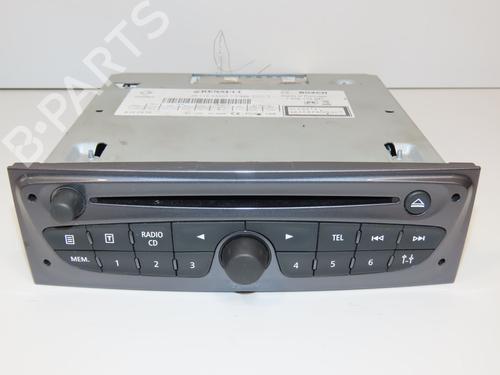 Used Radio RENAULT CLIO III Grandtour (KR0/1_) 1.6 16V (KR0B) (112 hp) 28968071