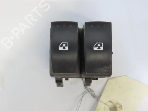 Used Left front window switch RENAULT TRAFIC II Van (FL) 2.0 dCi 90 (FL0H, FL00, FL01, FL0M, FL0P, FL0S) (90 hp) 29128795