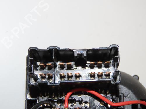 Mando intermitentes / limpia DACIA SANDERO II 1.0 SCe 75 (B8JC, B8JD, B8NC) (73 hp) 32377344