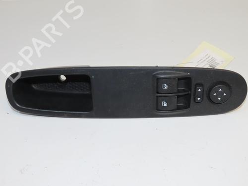 Used Left front window switch Left front window switch LANCIA YPSILON (312_) 1.2 (312.PXA1A, 312.YXA1A) (69 hp) 40484862 40484862