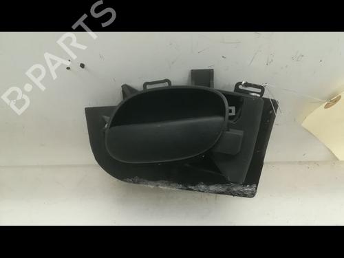 Used Front right interior door handle Front right interior door handle PEUGEOT 206+ (2L_, 2M_) 1.4 i (2LKFWA, 2MKFWA) (75 hp) 9596546 9596546