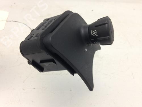 Used Switch Switch RENAULT SCÉNIC II (JM0/1_) 1.9 dCi (JM0G, JM12, JM1G, JM2C) (120 hp) 23174656 23174656