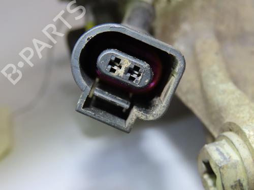 pinca-travao-frente-direita-vw-touran-5t1-2015-31120392 main image