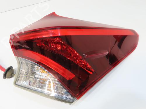 Used Right taillight Right taillight TOYOTA AURIS Estate (_E18_) 1.8 Hybrid (ZWE186_, ZWE186R, ZWE186H) (136 hp) 36345366 36345366