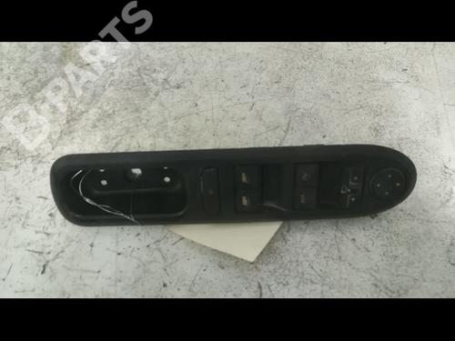 Used Left front window switch PEUGEOT 407 (6D_) 2.0 HDi 135 (6DRHRH, 6DRHRE, 6DRHRG, 6DRHRJ) (136 hp) 9606464