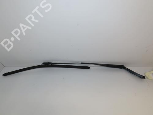 Used Front windshield wiper arm PEUGEOT BOXER Van 2.0 BlueHDi 130 (130 hp) 24359164