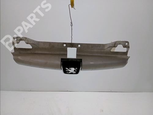Used Front grille Front grille PEUGEOT 406 (8B) 1.8 16V (110 hp) 11101857 11101857