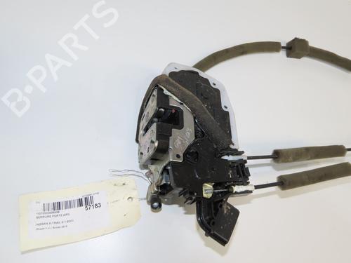 Fechadura trás esquerda Fechadura trás esquerda 33417817 33417817