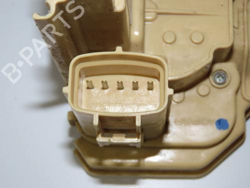 rear-right-lock-alfa-romeo-stelvio-949_-2016-32691193 main image