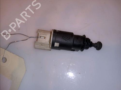 Used Electronic module RENAULT CLIO III (BR0/1, CR0/1) 1.5 dCi (BR0H, CR0H, CR1S, BR1S) (106 hp) 14876787