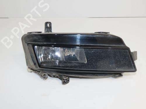 right-front-fog-light-vw-golf-vii-5g1-bq1-be1-be2-2012-2013-2014-2015-2016-2017-2018-2019-2020-2021-36511099 main image