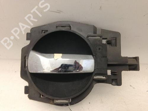 Used Front right interior door handle Front right interior door handle 23175898 23175898
