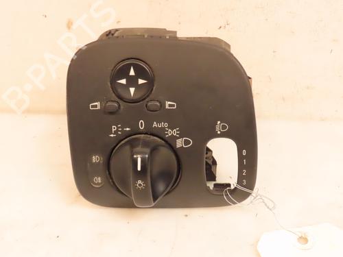 Used Headlight switch MERCEDES-BENZ C-CLASS (W203) C 200 CDI (203.007) (122 hp) 16555710